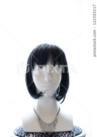 Torso with bob hair wig and accessories 122583217