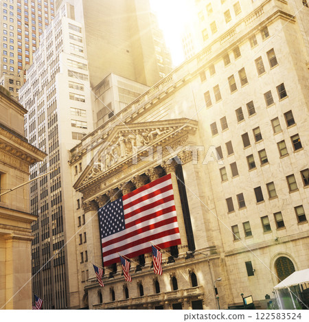 Wall street in New York Wall street in New York 122583524