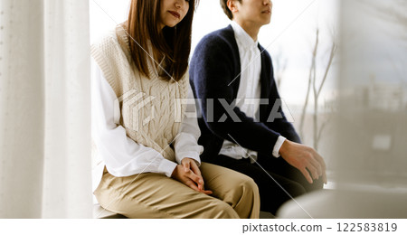 一對男女肖像 122583819