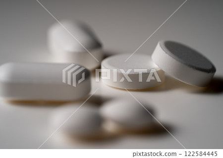 Medical pills 122584445