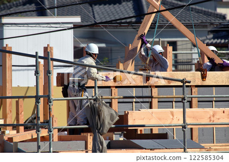 在建和施工前 在建和施工前 122585304