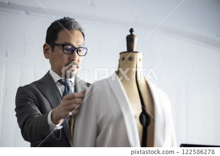 Cool tailor 122586278