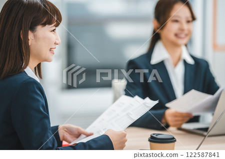 商務人士 122587841