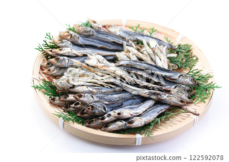 Small dried fish in a basket (mezashi, niboshi) Small dried fish in a basket (mezashi, niboshi) 122592078
