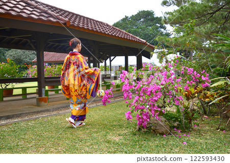 A woman wearing Okinawan traditional clothing 122593430