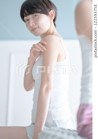 中年婦女的美麗形象 中年婦女的美麗形象 122593758