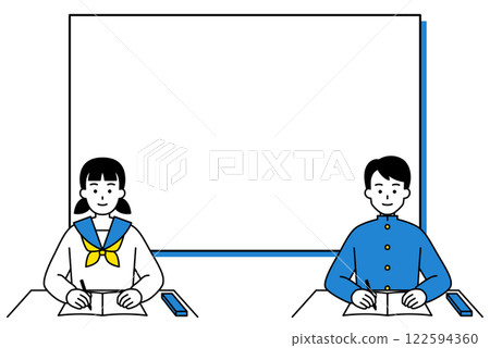 在白板前學習的男女學生 122594360