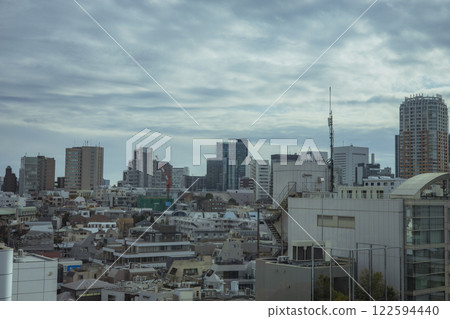 澀谷、原宿、原門、多雲的天空、從高樓看到的白天景色 122594440