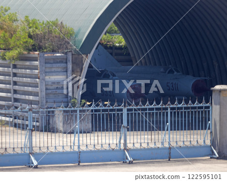 fighter plane park in Da Nang international airport. central vietnam is the tourist resort in Southeast Asia 122595101