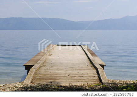 Lake Towada: A pier jutting out into the lake 122595795