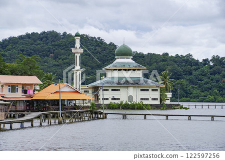 Pintu Malim Mosque as seen from Kampong Ayer 122597256