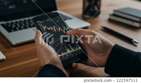 看股票圖表的人 122597511