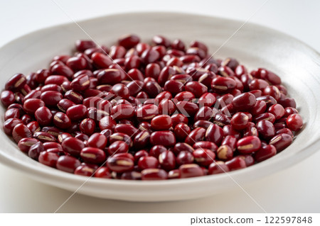 Red beans on a white plate Red beans on a white plate 122597848