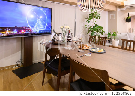 dining room  122598862