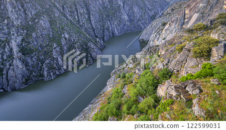 Aldeadavila Dam, Spain 122599031