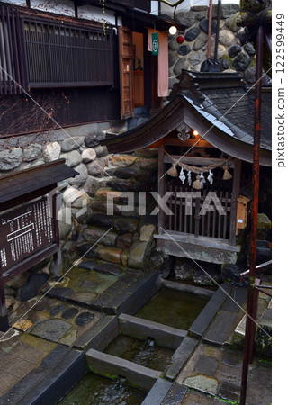 郡上八幡神聖的水 122599449