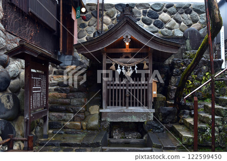 Gujo Hachiman sacred water 122599450