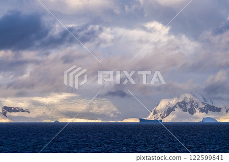 Antarctic landscape in the Gerlache Strait 122599841