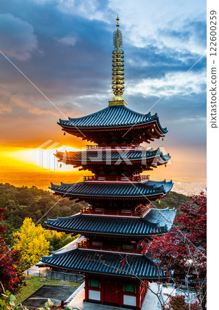 總本山 本福寺五重塔 [佐賀縣三養基郡木山町] 122600259