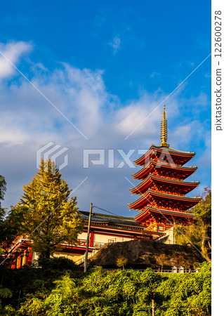 總本山 本福寺五重塔 [佐賀縣三養基郡木山町] 122600278