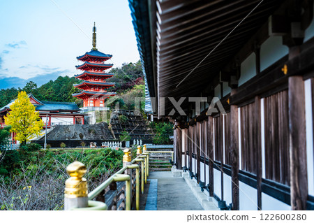 Head temple Honpukuji temple five-story pagoda [Kiyama Town, Miyaki District, Saga Prefecture] 122600280