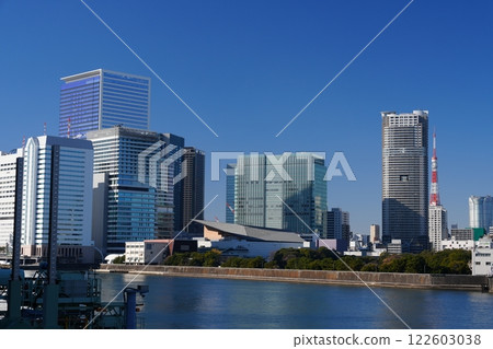 Tokyo, Takeshiba, Takeshiba Pier, Takeshiba Wharf, coast, Tokyo Bay, pier, Sumida River, Yurikamome, Takeshiba Station, distant view, cityscape, scenery 122603038