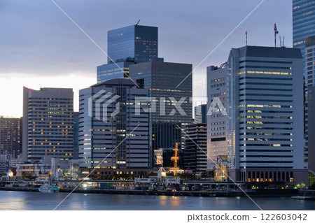 Tokyo: Evening view of Takeshiba Tokyo: Evening view of Takeshiba 122603042