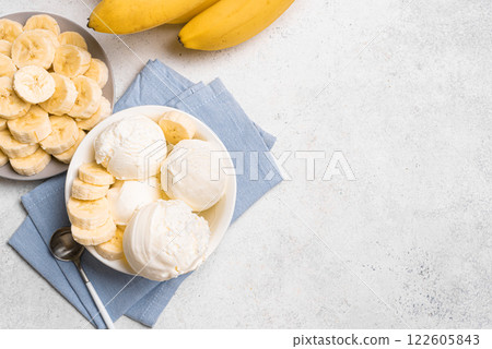 Banana ice cream and bananas 122605843