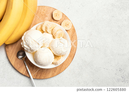Banana ice cream and bananas Banana ice cream and bananas 122605880