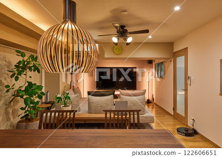 從餐廳看客廳 122606651