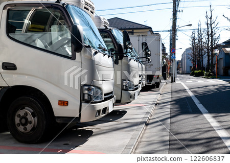 Delivery truck 122606837