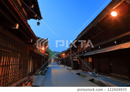 [Gifu Prefecture] Night view of Kamisannomachi Townscape Preservation District in Hida Takayama 122609935