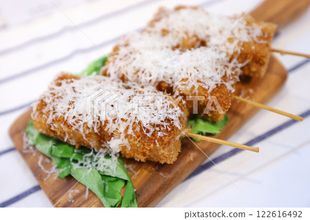 [Food] Kushikatsu, a specialty of Osaka 122616492