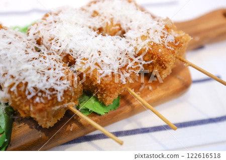 [Food] Kushikatsu, a specialty of Osaka 122616518