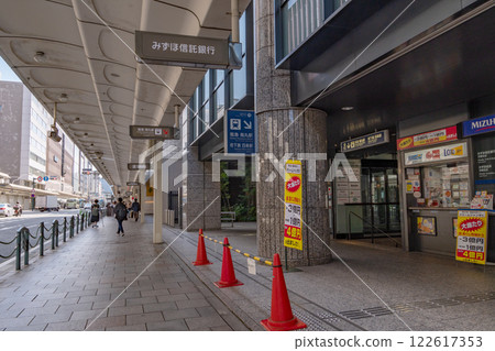 Station front view: Karasuma Station/Shijo Station 122617353