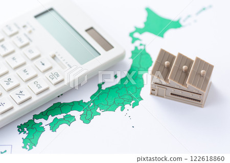 日本地圖、工廠和計算器 122618860