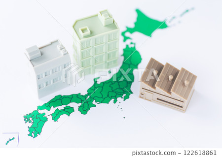 Map of Japan and corporate buildings and factories 122618861