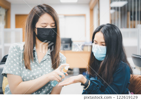 Women wearing mask protection epidemic flu covid19 Women wearing mask protection epidemic flu covid19 122619129