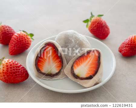 Strawberry Daifuku and fresh strawberries on a plate Strawberry Daifuku and fresh strawberries on a plate 122619431