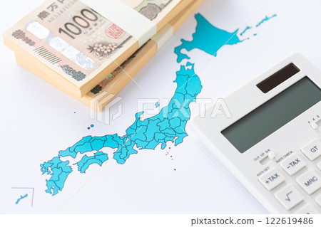 日本列島地圖、金錢與計算器 122619486