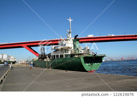 Kobe Port and Harborway 122619876