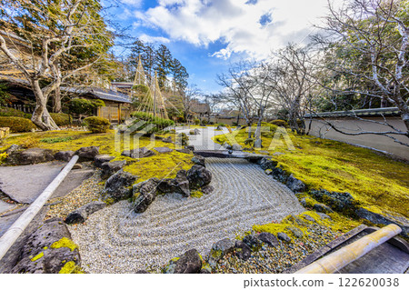 Late autumn at Entsuin Temple's Ungai Tenchi Garden (Matsushima Town, Miyagi County, Miyagi Prefecture) 122620038