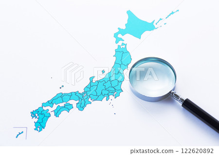 日本列島地圖與放大鏡 122620892