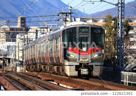 [JR West] 227 Series 0 ~ Red Wing ~ (Sanyo Line: Itsukaichi ~ Araiguchi) 122621301