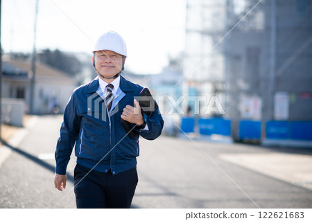 Veteran construction manager and architect Veteran construction manager and architect 122621683