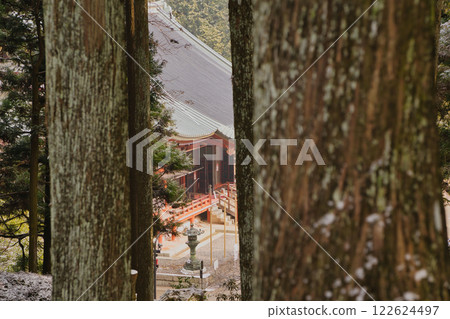 I went to Enryakuji Temple on Mount Hiei in the snow. 122624497
