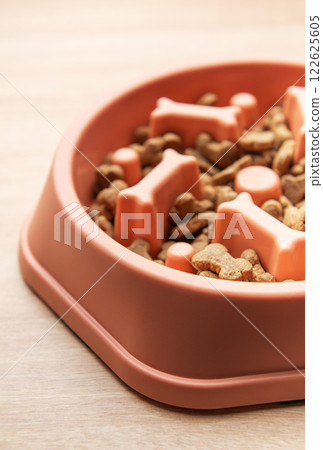 Slow feeder dog bowl preventing gulping and improving digestion Slow feeder dog bowl preventing gulping and improving digestion 122625605