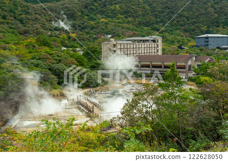Unzen City, Nagasaki Prefecture: A distant view of Unzen Jigoku with steam rising from the hot springs 122628050