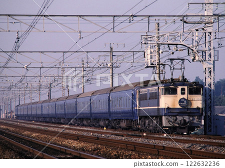 1986 年:EF65 牽引特快列車彗星號 1986 年:EF65 牽引特快列車彗星號 122632236