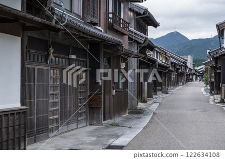 Traditional streetscape of Sekijuku on the Tokaido road in Kameyama, Mie prefecture 122634108
